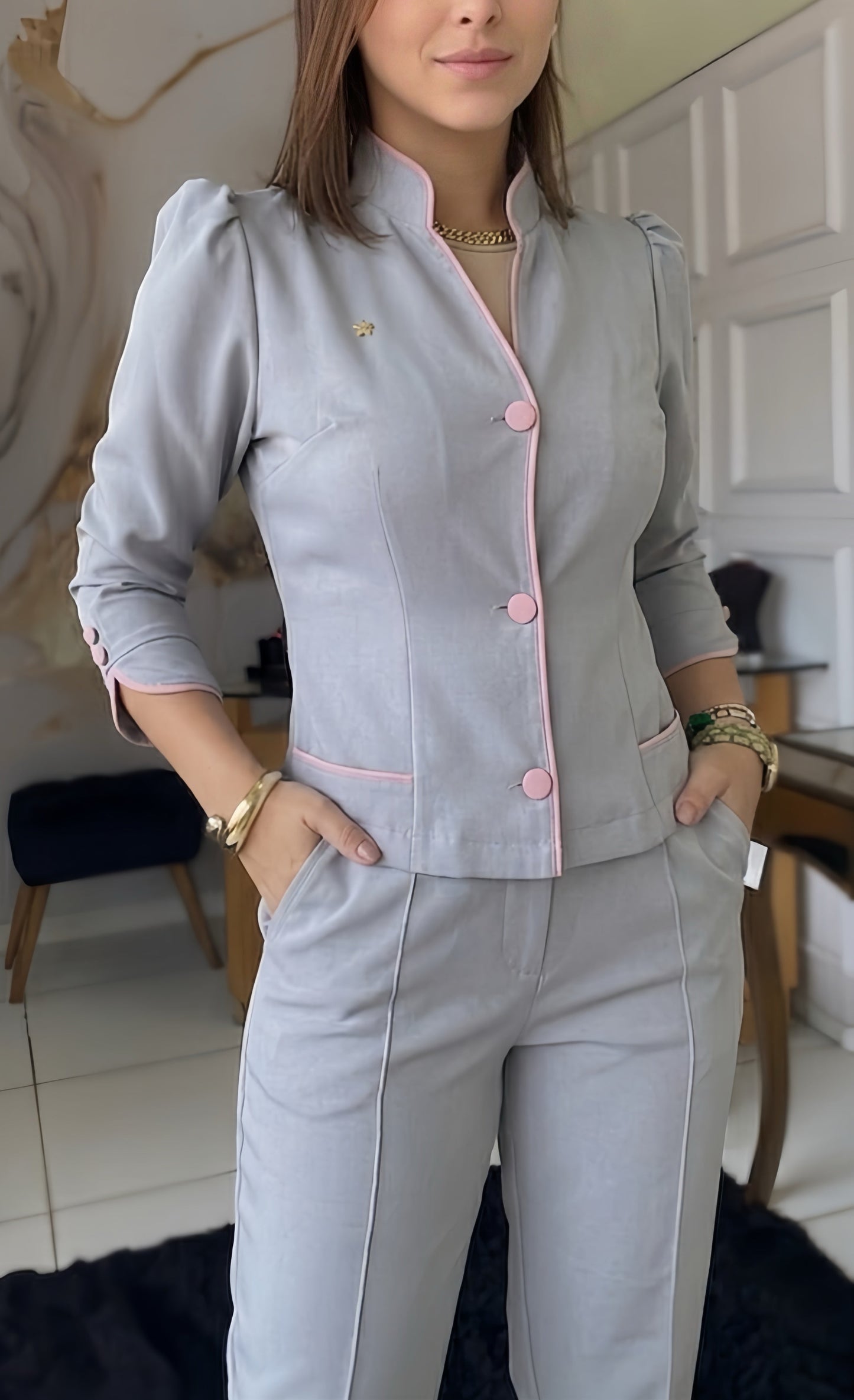 Scrub Grace cinza e rosa